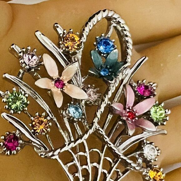 Vintage Rhinestone Enamel Flower Basket Brooch Floral Silver Spring Summer 1491 - Picture 6 of 10